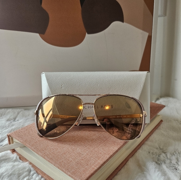 Michael Kors Accessories - Michael Kors